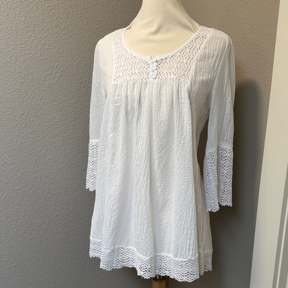 White gauze boho blouse 3/4 sleeve crochet trim small
